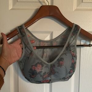 NWT shear floral grey bralette, size small, comfy and cute, new never worn ❤️❤️